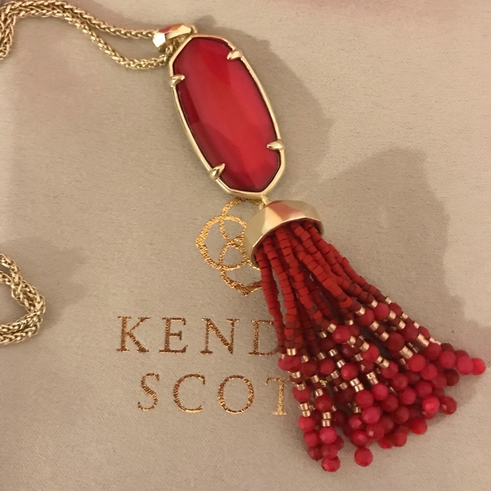 Kendra Scott Eva necklace